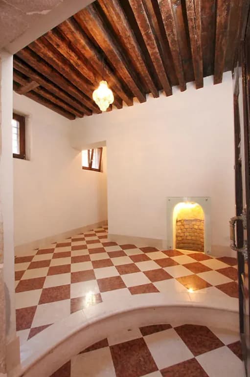 City Apartments - photo 17
