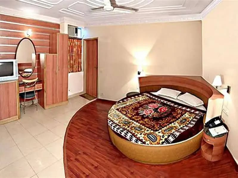 Hotel Madonna - photo 5