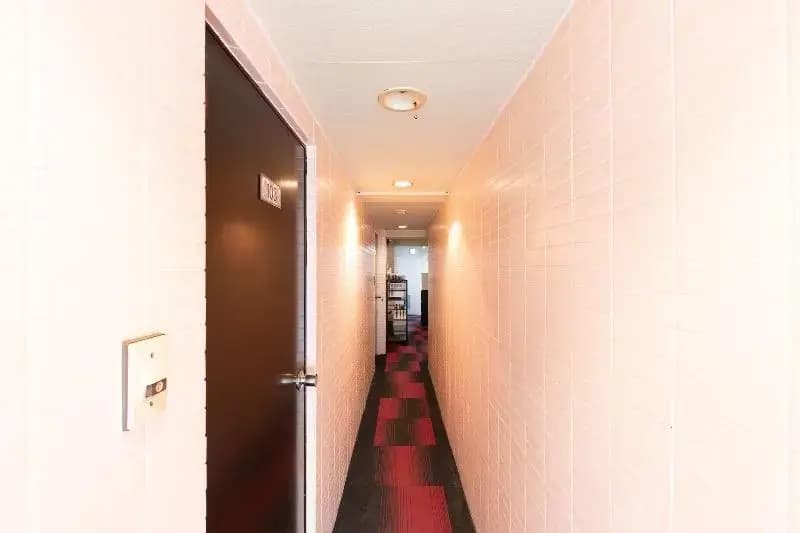 OYO 44868 Hotel Florida - photo 12