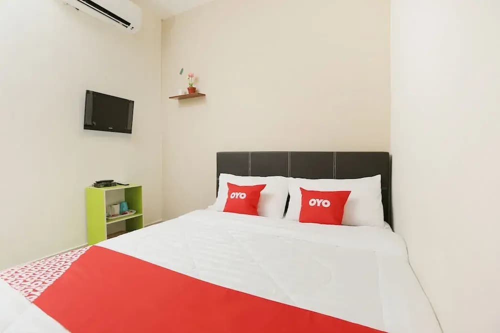 Semerah Suites by OYO Rooms - photo 5