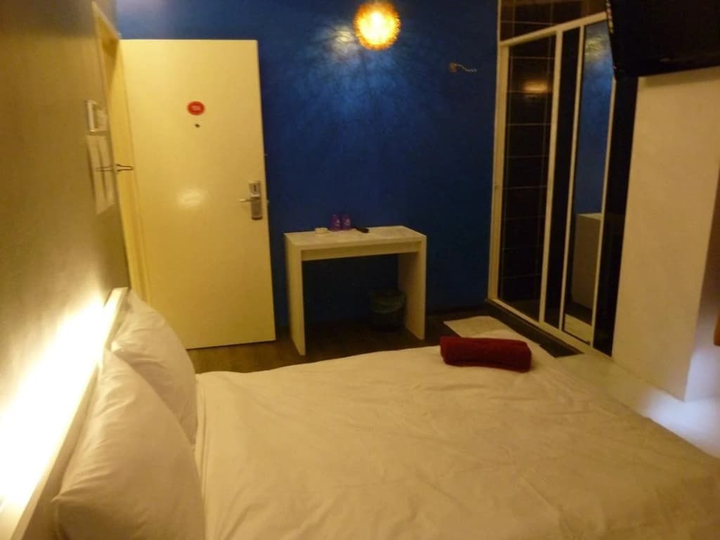 The Room Hotel - photo 7