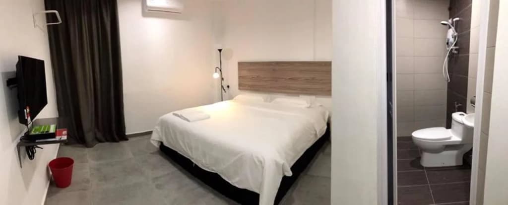 The Bed Hotel - photo 11