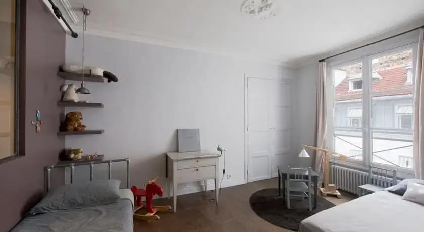 Class and Elegance: Parisian Apartment - photo 5