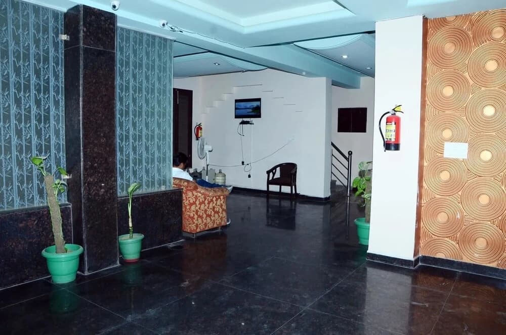Hotel Rampal Palace - photo 12