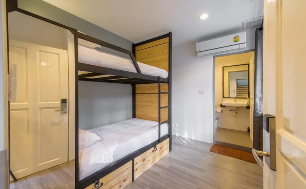 X9 Hostel - photo 2