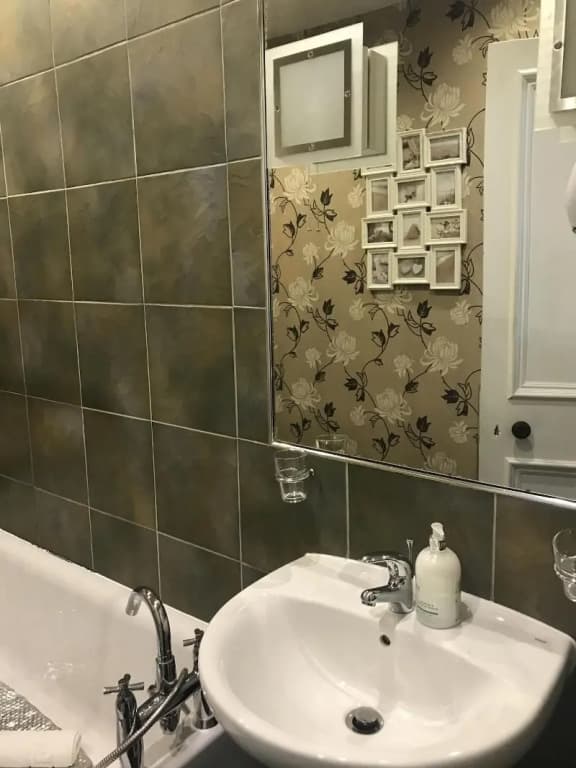 The Alexander Guest House - photo 25