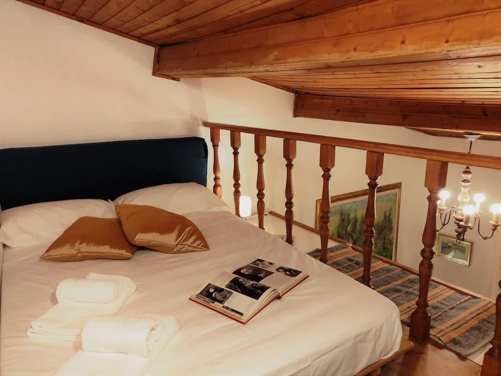Golden Authentic Florentine Gem, Perfect Location - main photo