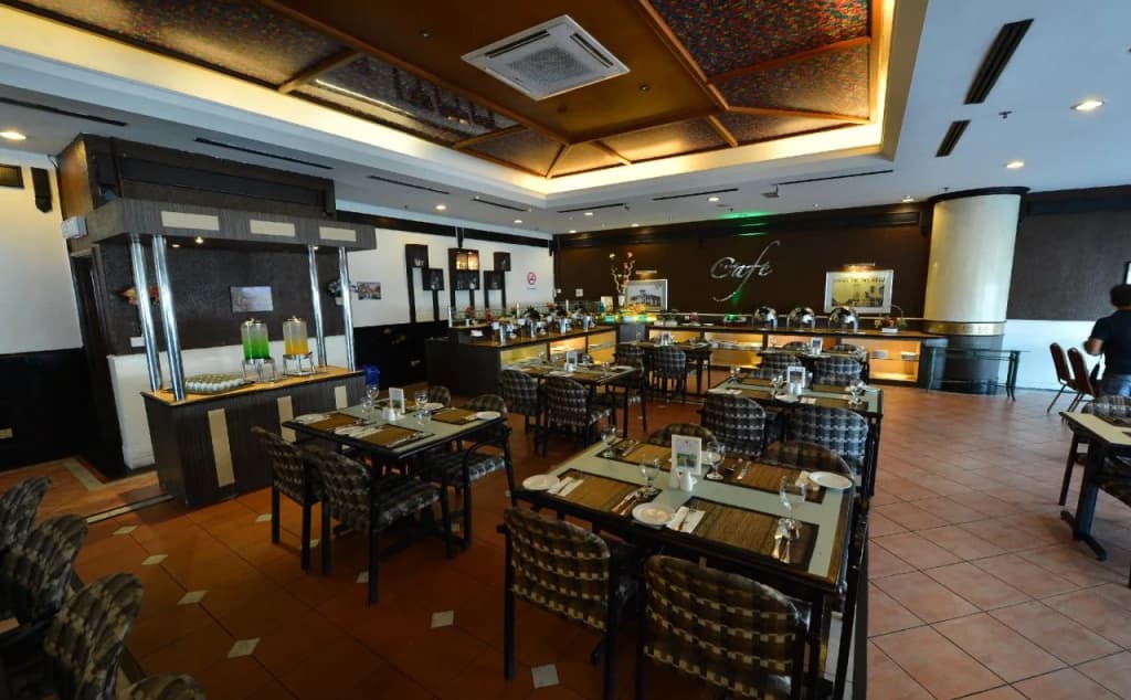 Emerald Puteri Hotel - photo 20
