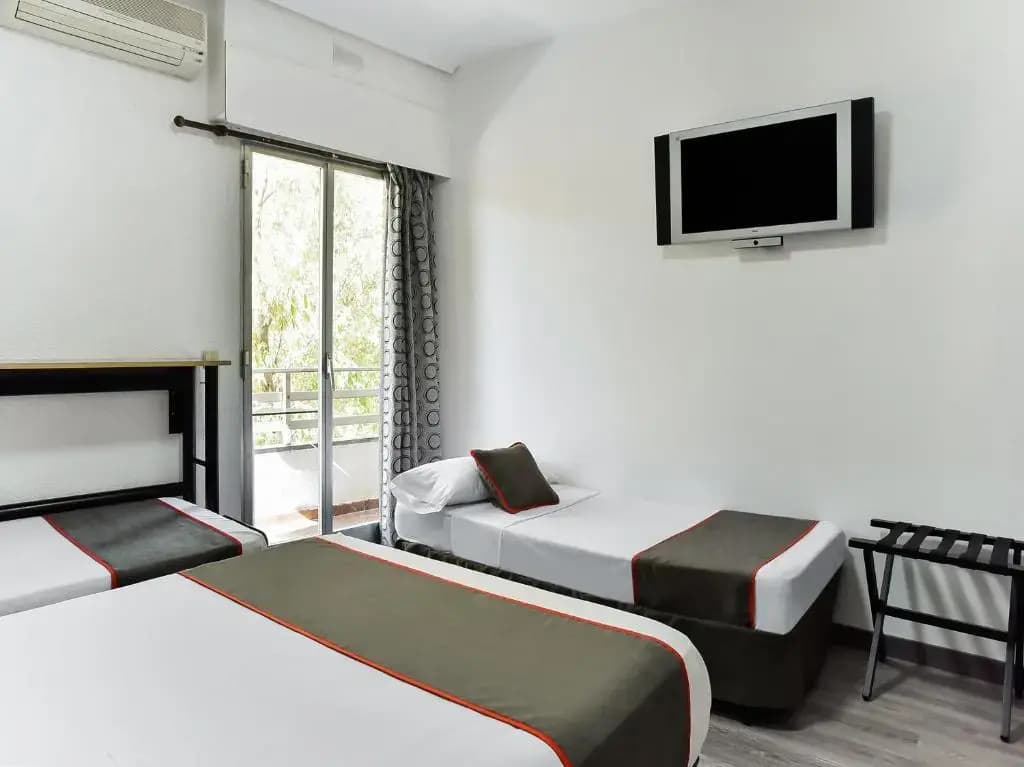 Hello Feria Hotel - photo 7