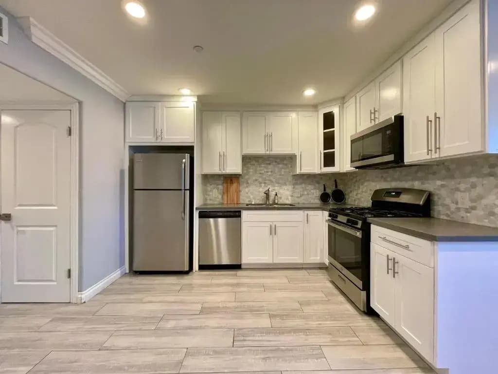 Stylish Hollywood Townhouse - Ideal Location - photo 4