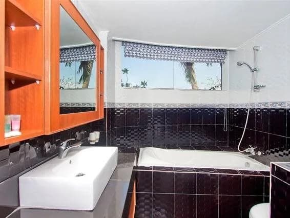 Sanctuary Resort - photo 26