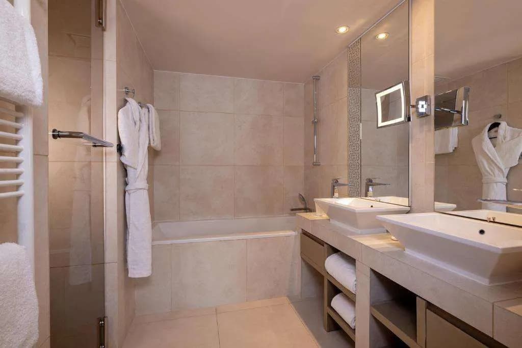 Hotel Etoile Maillot - photo 34