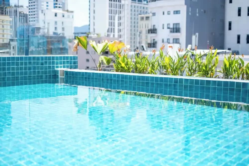 Luk Inn Hotel - photo 4