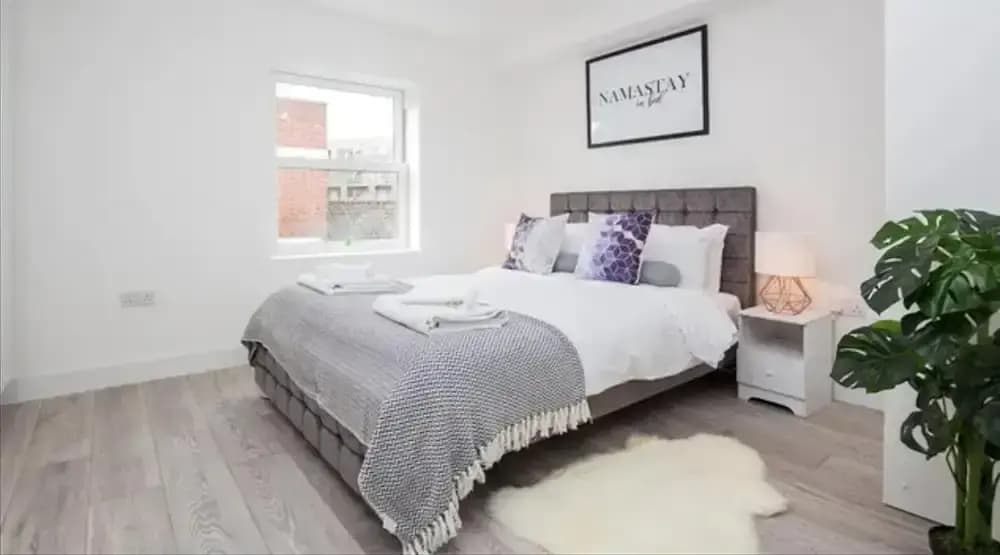 Spacious 1 bed Flat With View - photo 4