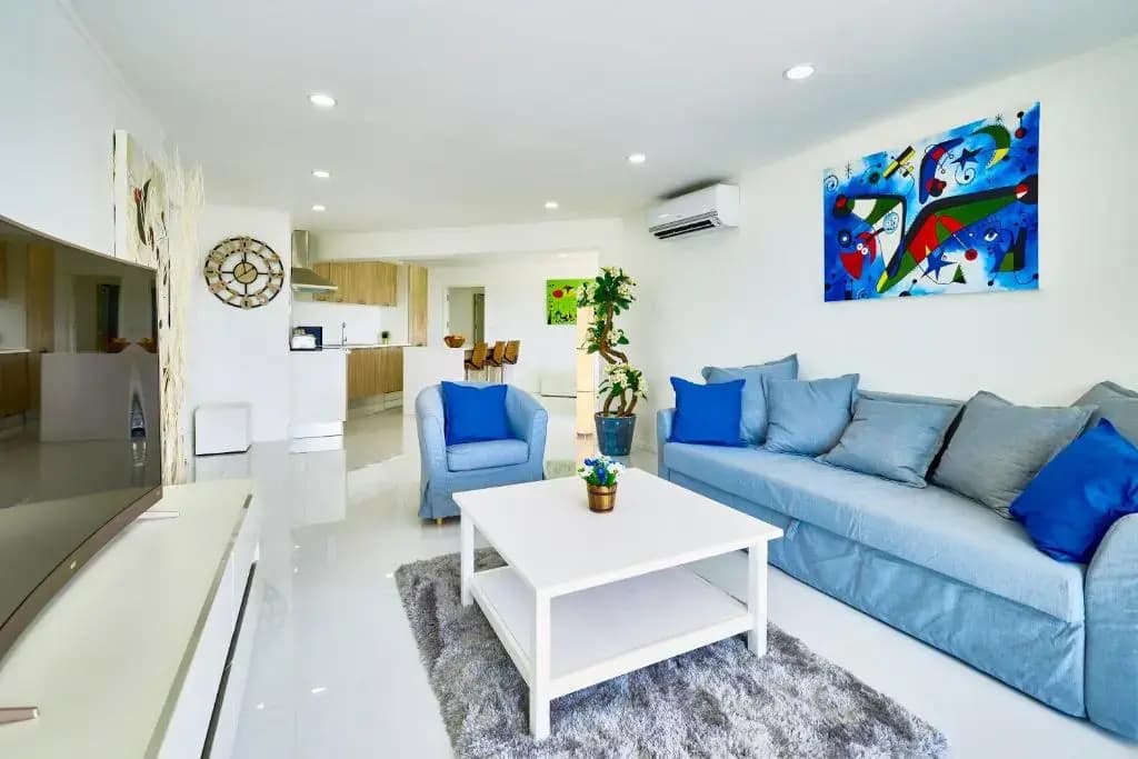 LUXURIOUS APARTMENT at VILLA NAVIN, 30's JOMTIEN BEACH - photo 10
