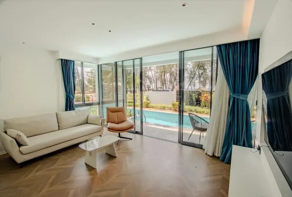 189/77 2BR Beachfront Seaview Pool Access - photo 1
