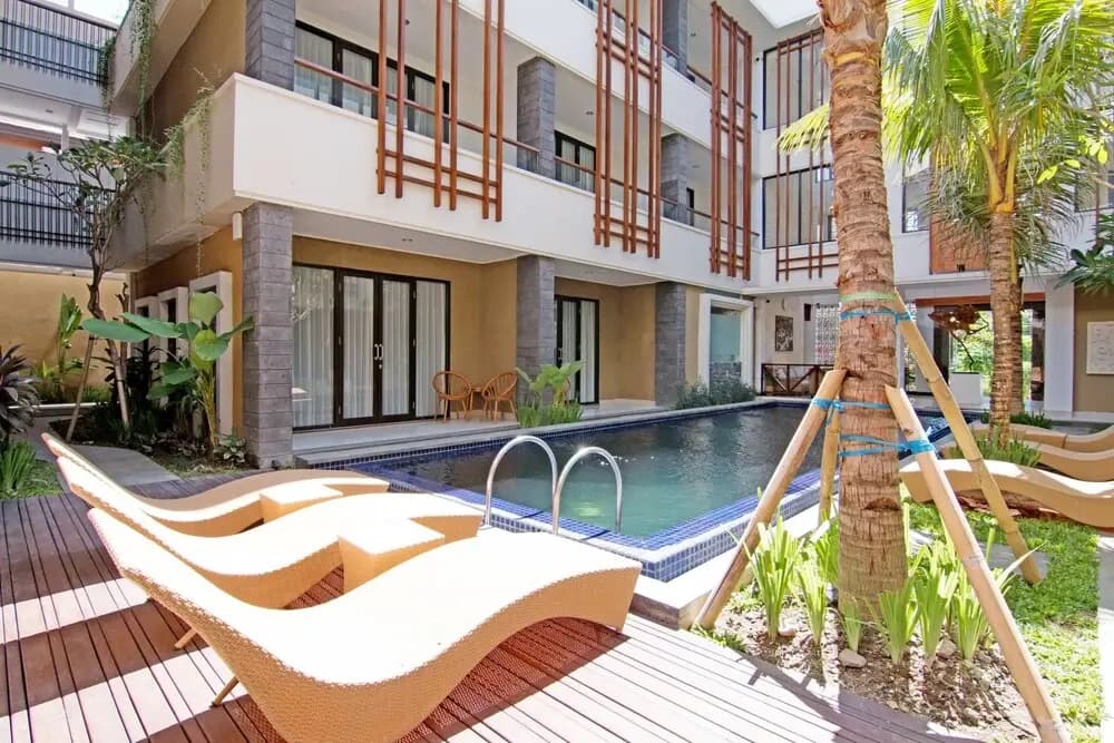 Seminyak Lagoon All Suites Hotel - photo 21