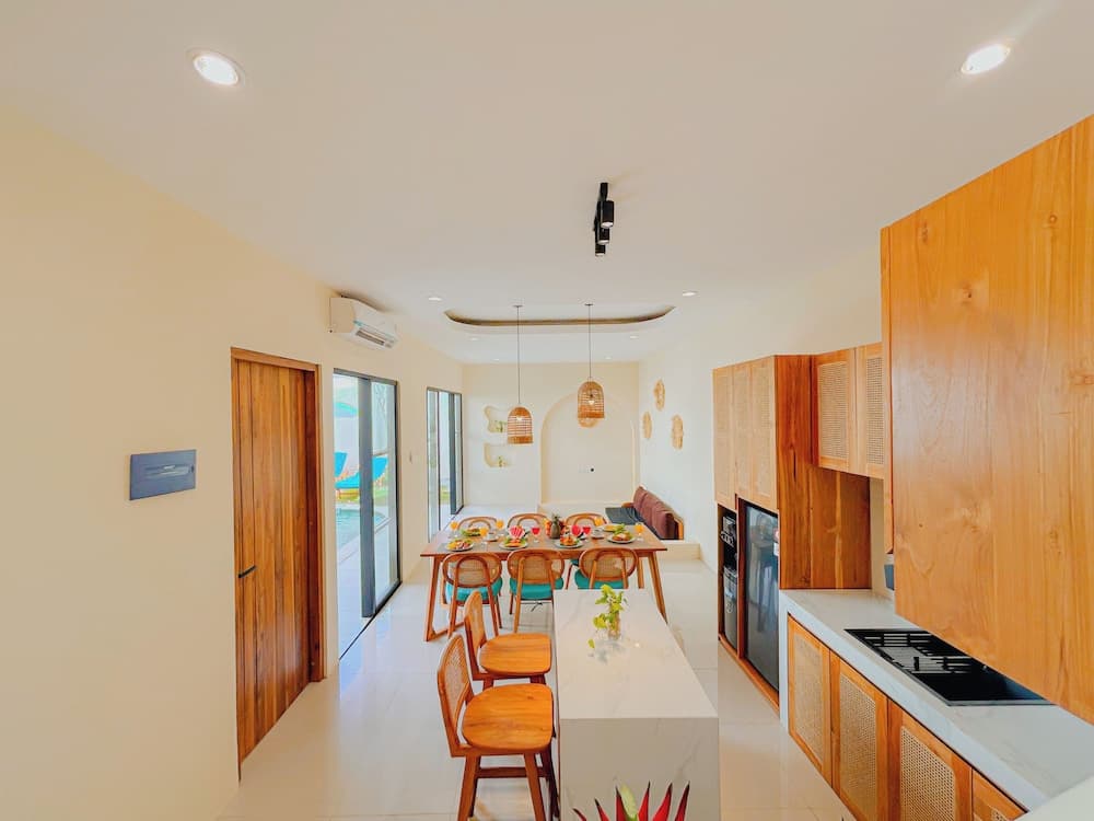Beachside Luxury 3BR Mediterranean Sanur - photo 14