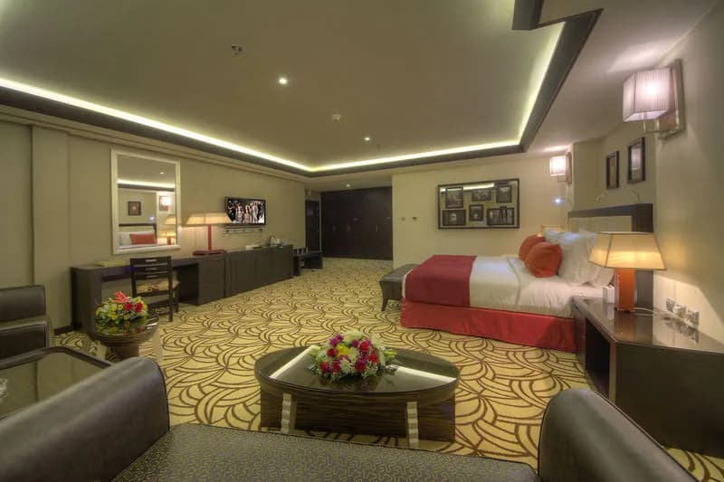 Pavilion Palace Hotel - photo 13