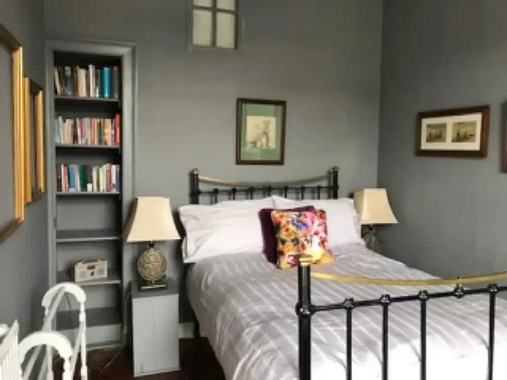 Elegant 2 Bedroom Home in City Centre - photo 6