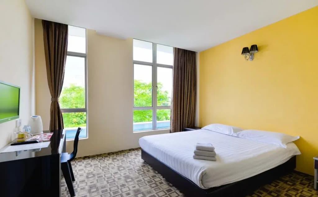 Pegasus Inn Hotel - photo 17
