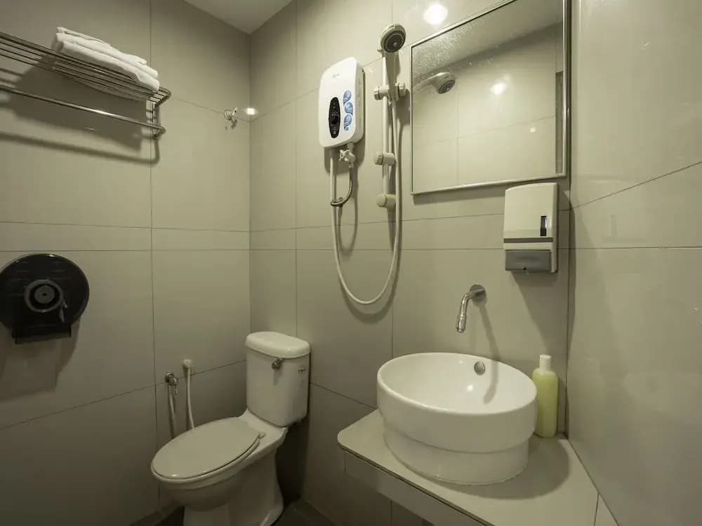 OYO 981 Ant Cave Hotel - photo 8