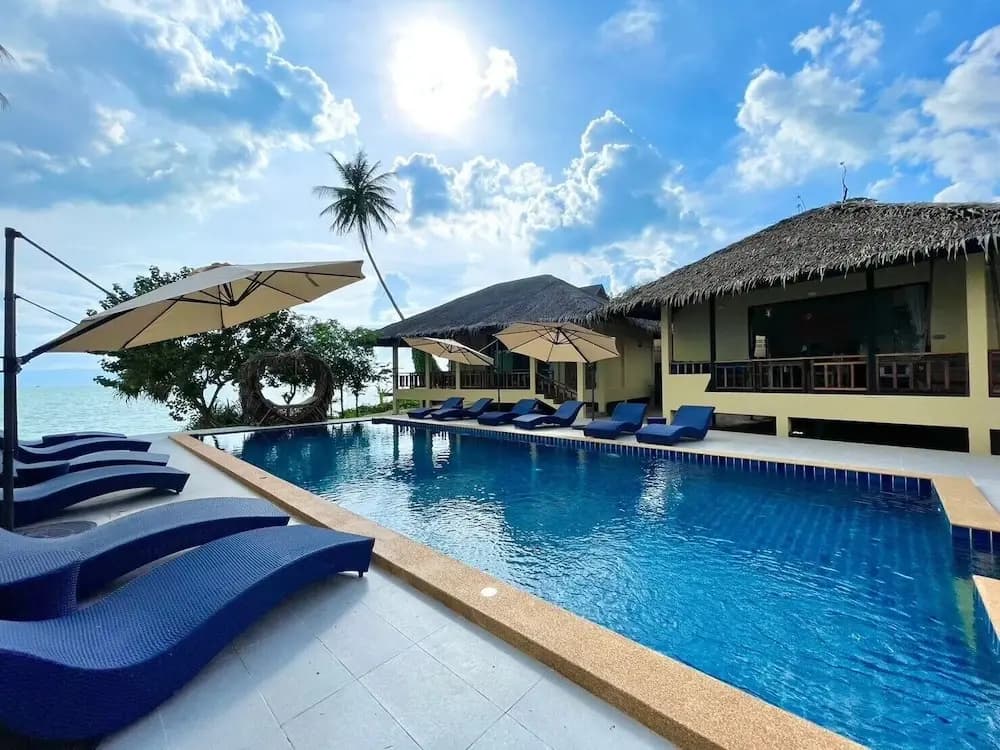 Absolute Beachfront Resort - photo 15