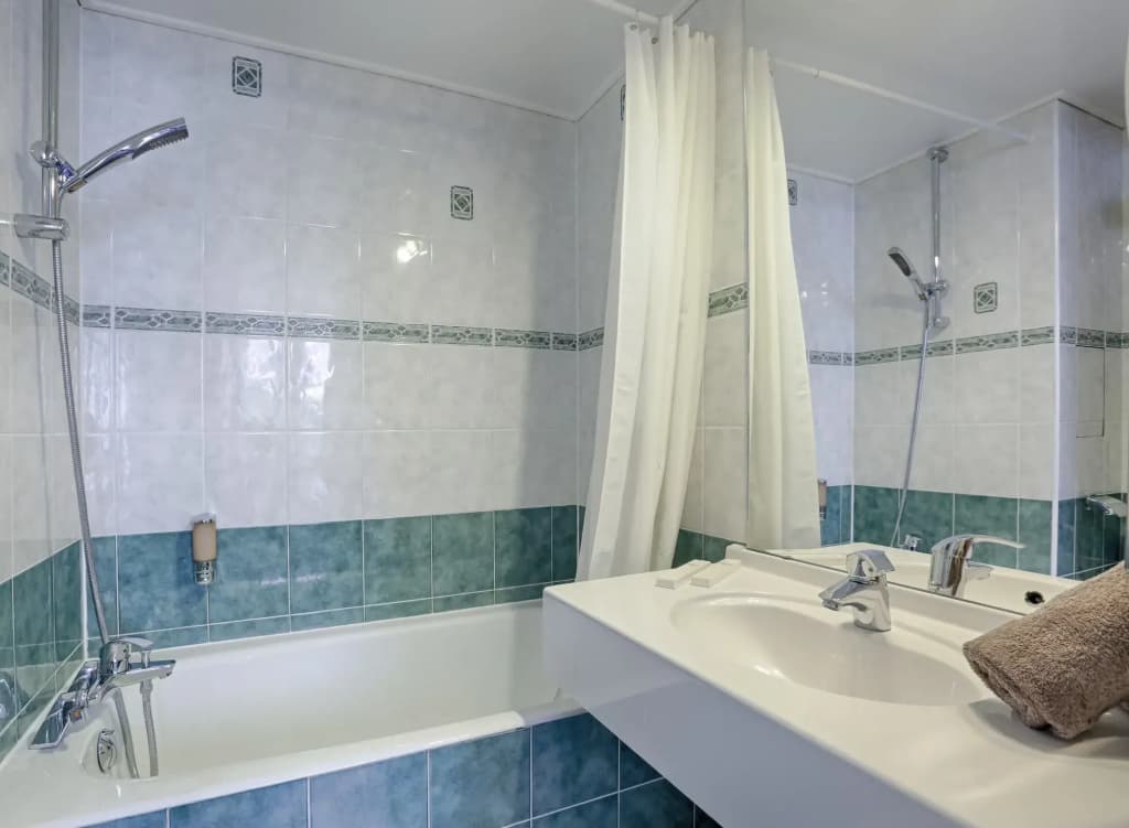 Hotel Le Hameau de Passy - photo 10