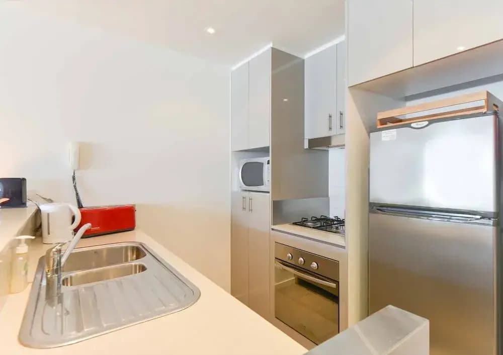 StayCentral - Spacious Seaviews - photo 18