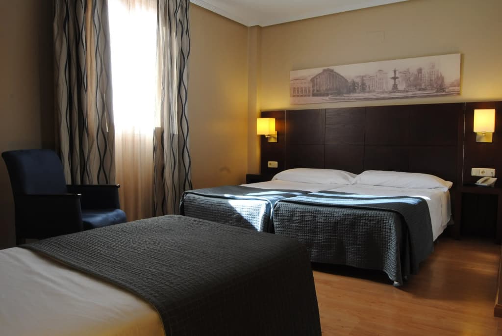 Porcel Ganivet Hotel - photo 3