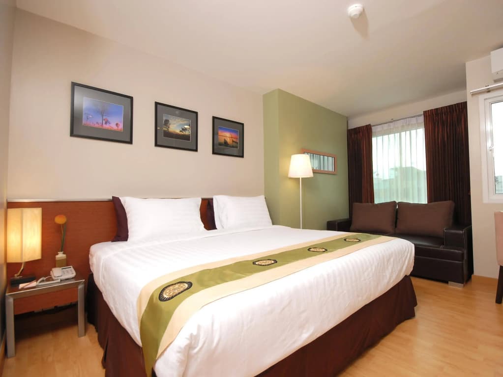 Bangkok Loft Inn - photo 4