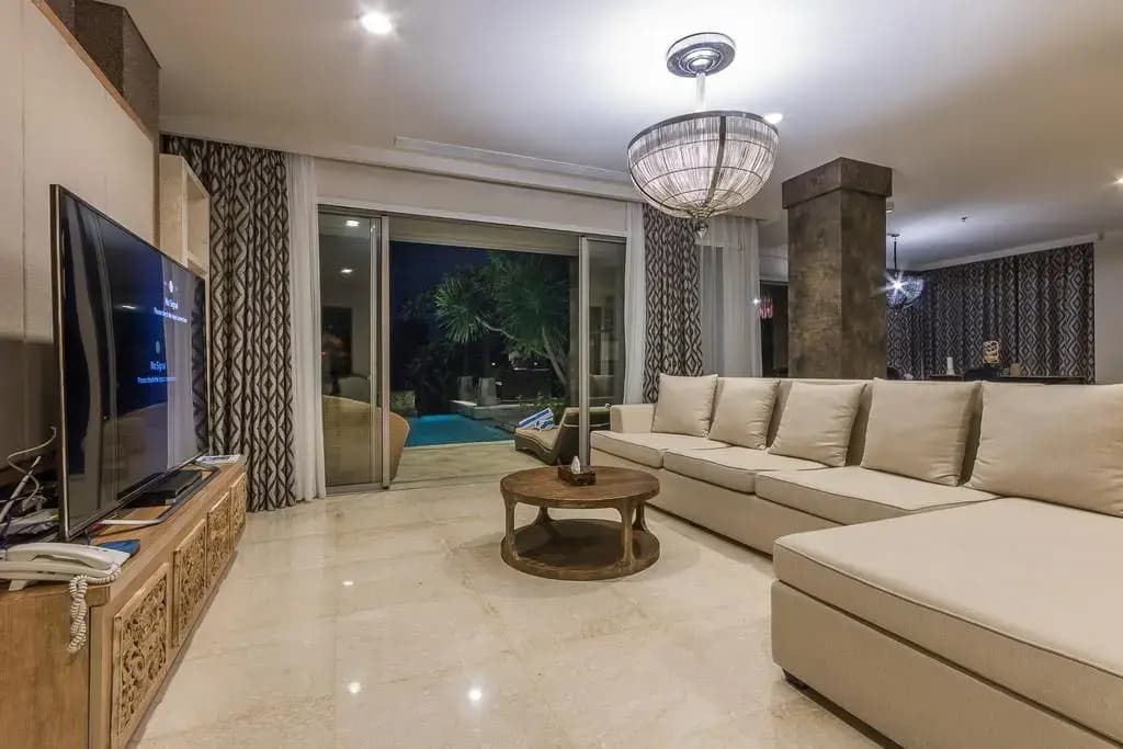 AYANA Residences Luxury Apartment - photo 3