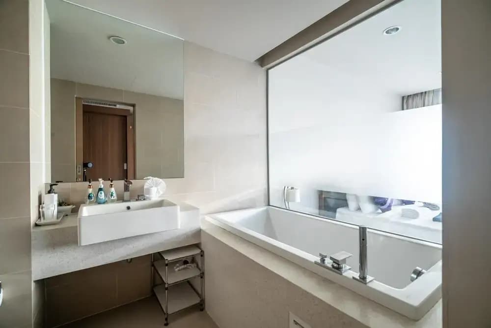 Spacious Apartment With Jacuzzi and Ocean View - photo 8