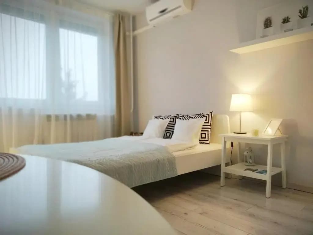 White Almond Apartment - photo 7
