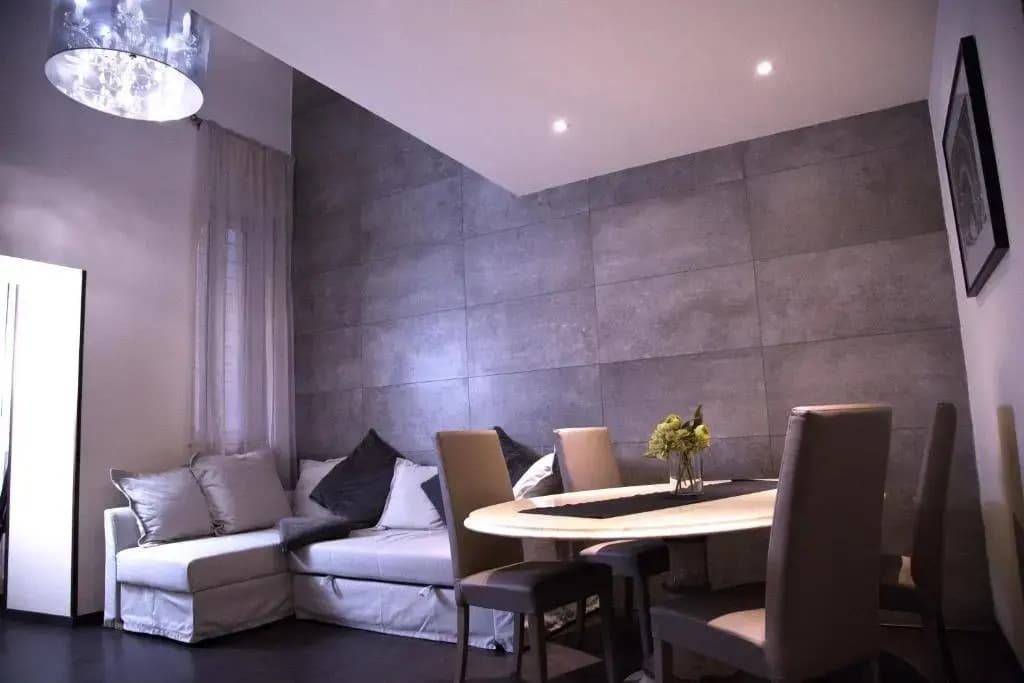 H-Aviva Giubbonari Apartment - photo 4