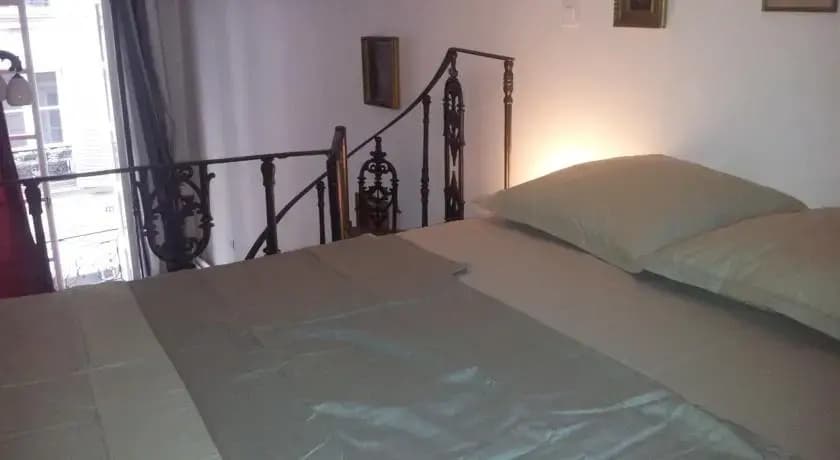 Center Pompidou Apartment - photo 7