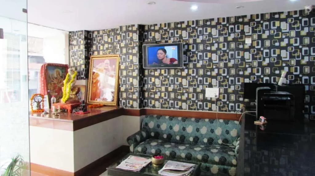 Hotel Surya Plaza - photo 2