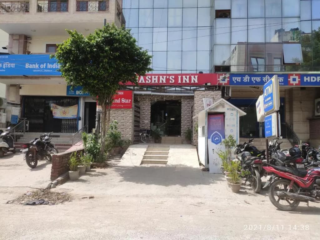 Hotel Jashn Inn near Apollo Hospital, Delhi - photo 34