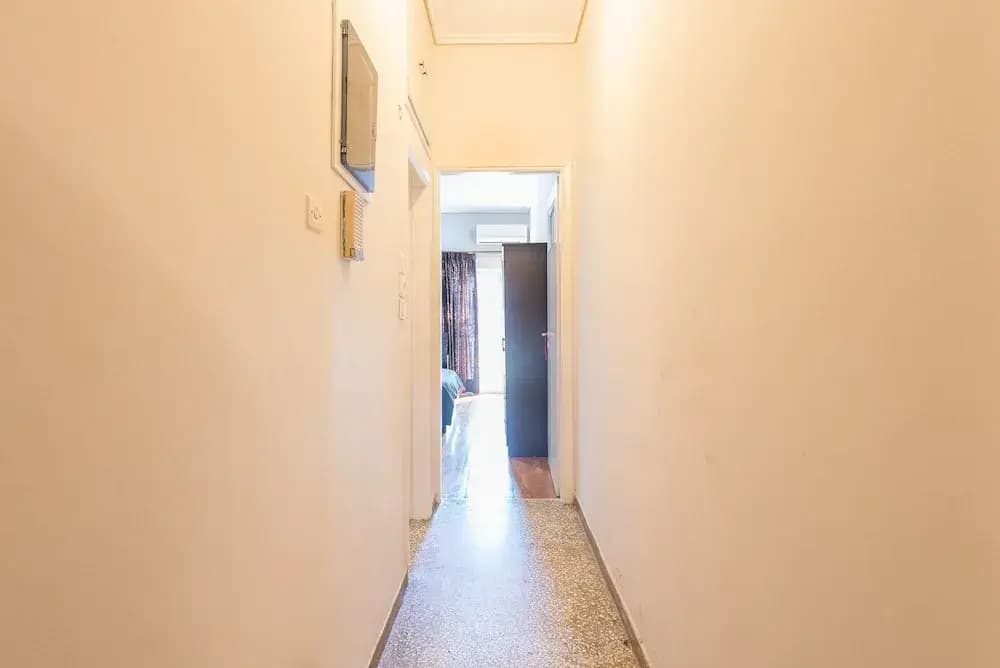 Topfloor Central Apt With Urban Views - photo 10