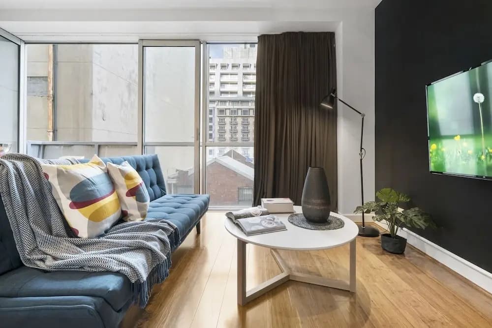 Kristina, 1BDR Melbourne Apartment - main photo