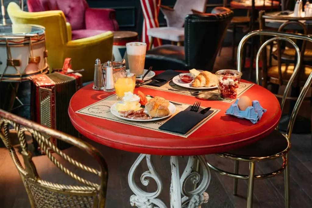 Ruby Lucy Hotel London by IHG - photo 49