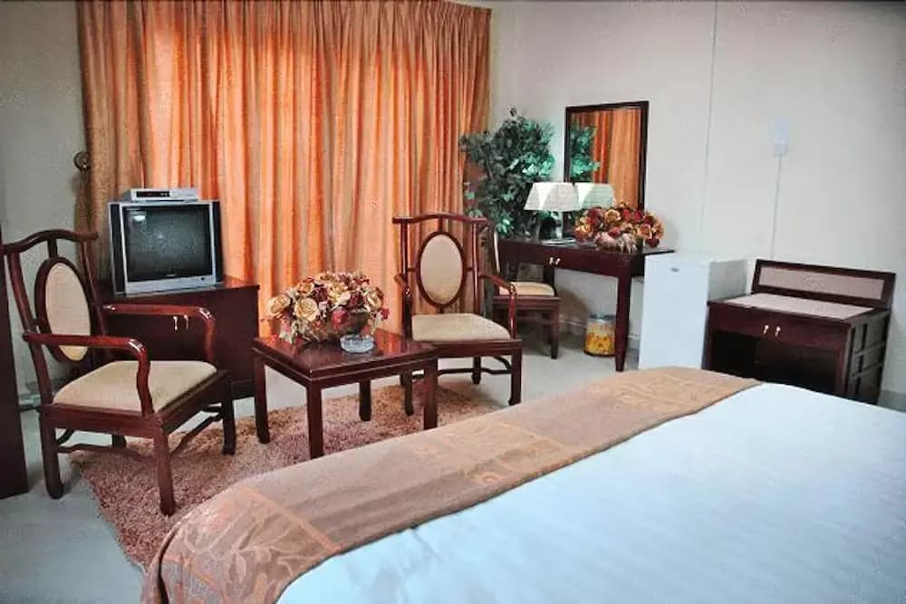 Diamond Hotel - photo 7