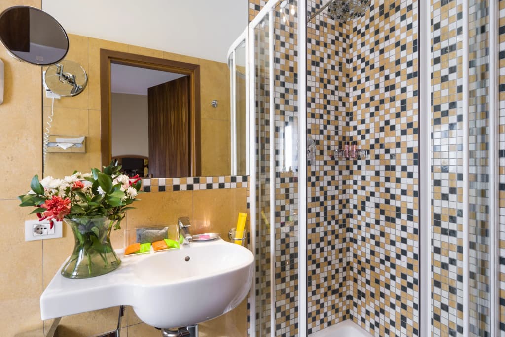 Hotel Carrobbio - photo 8