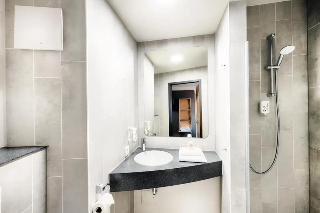 B&B Hotel Berlin-Airport - photo 30