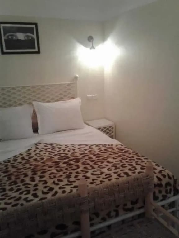 Hotel Aqdas - photo 4