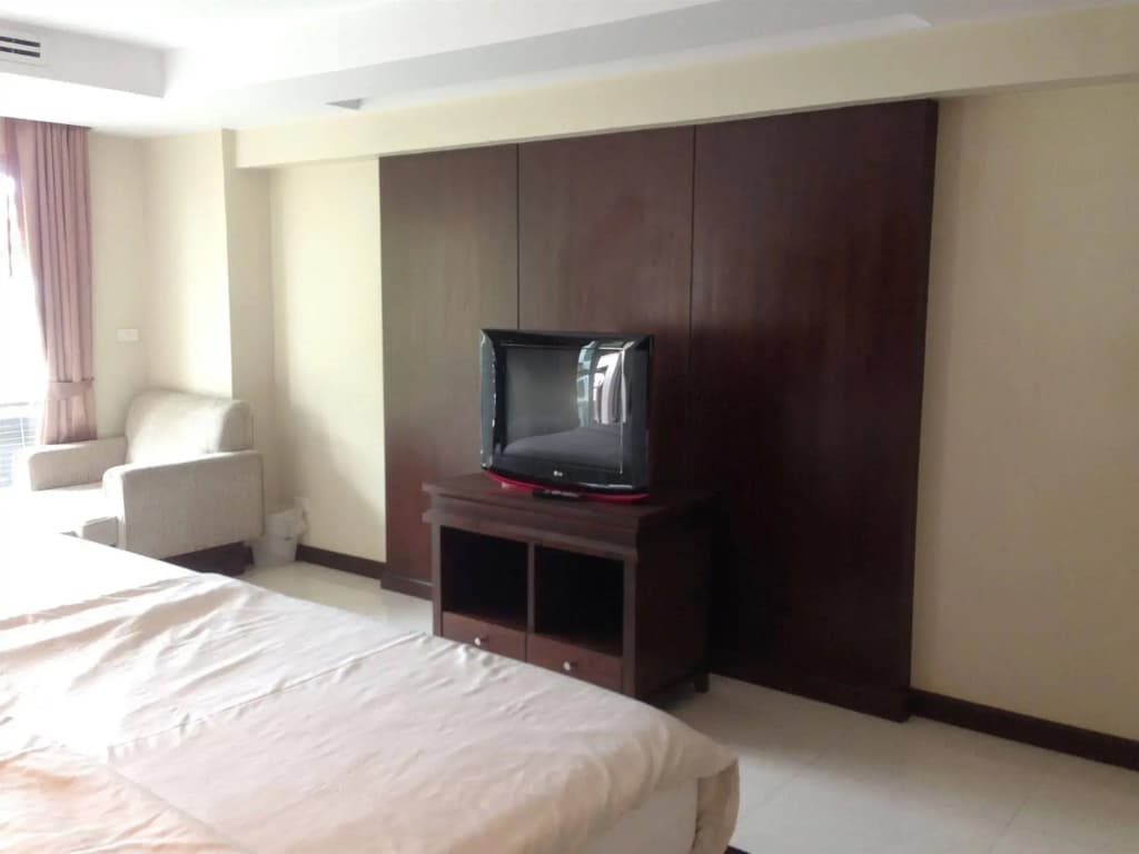 August Suites - photo 6