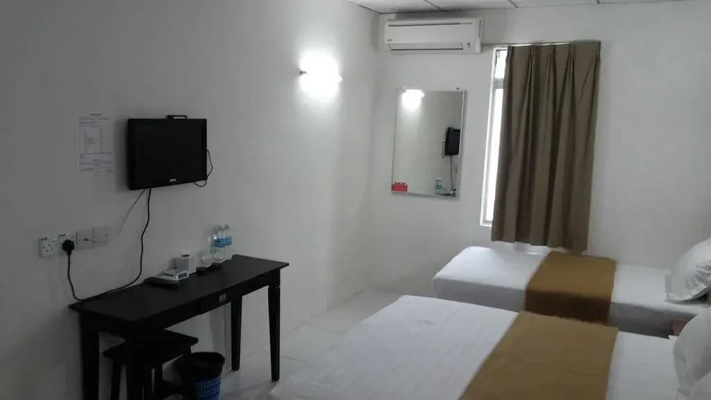 Aristo Hotel 81 - photo 6