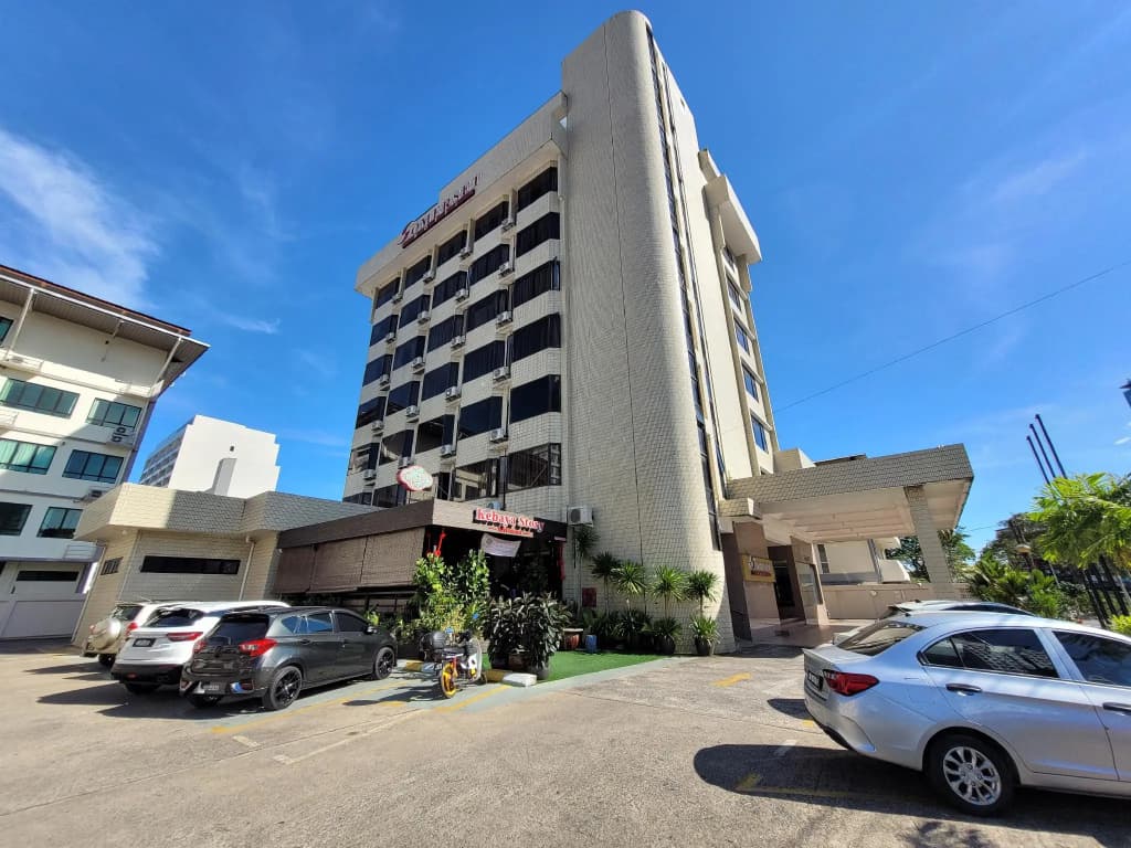Somerset Hotel - photo 12