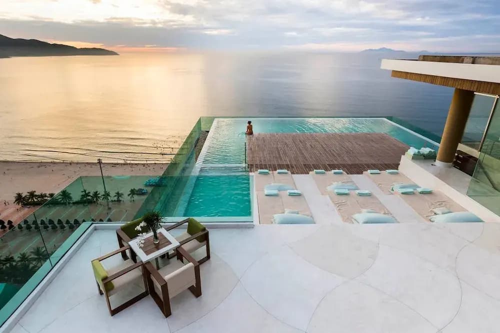 Exclusive 120sqm 2bdr Corner Suite Rooftop Pool - photo 11