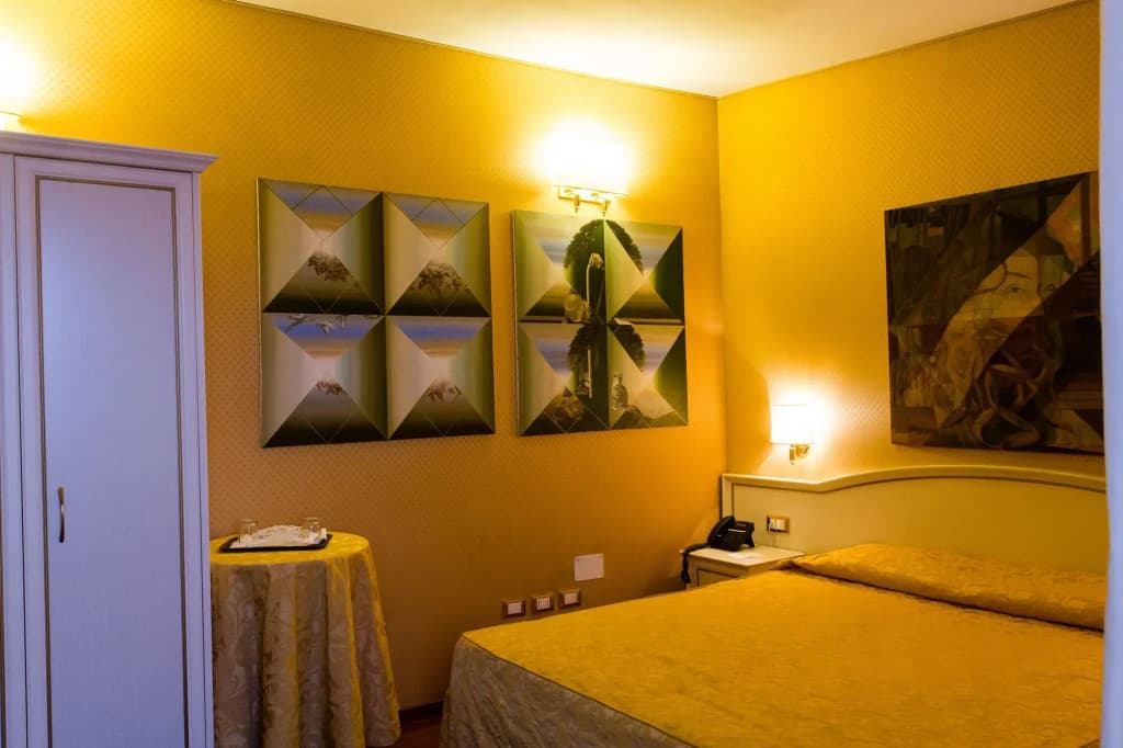 Canova Rooms in Spanish Steps - photo 4